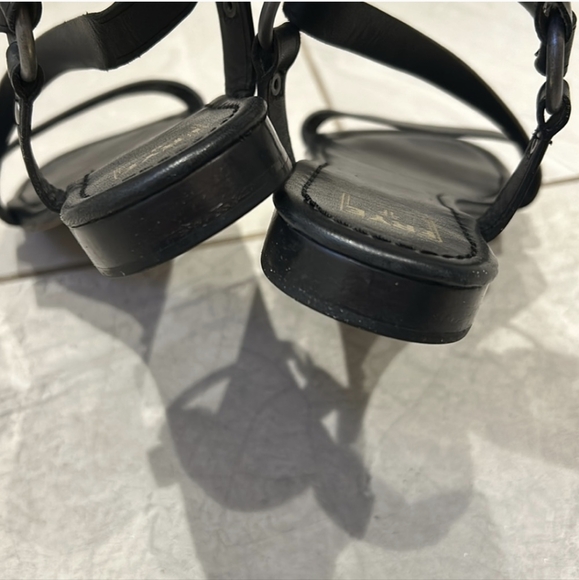 SOLD Frye Black Leather Harness Flat Sandals sz 10 - Picture 7 of 9